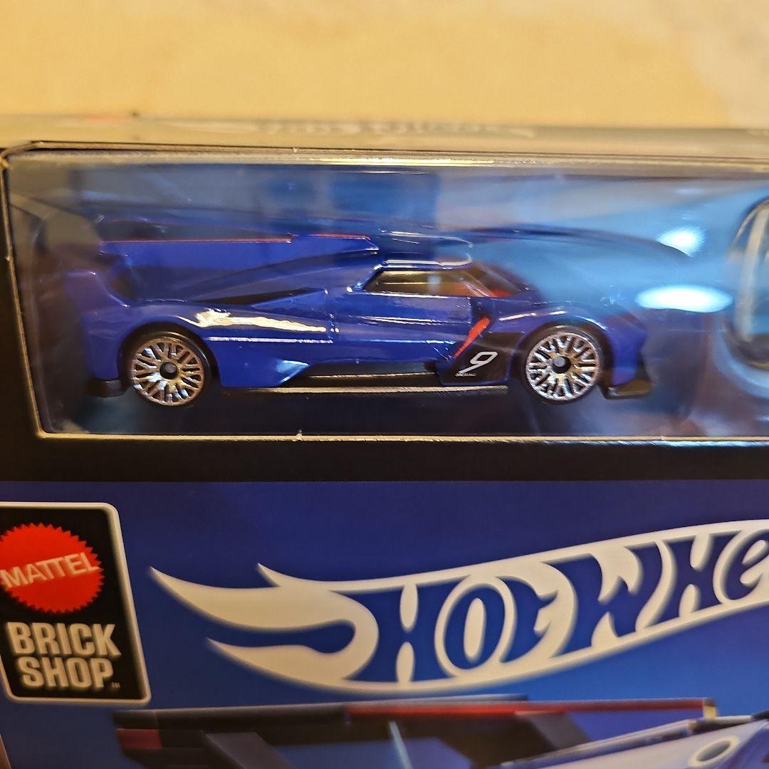 ミニカー Hot Wheels Cadillac Hypercar 1/32 + 1/64