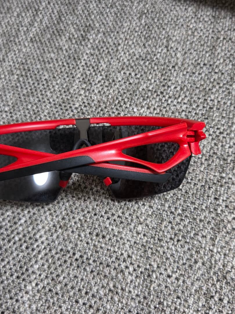 Oakley sphaera スポーツサングラス レッドフレーム