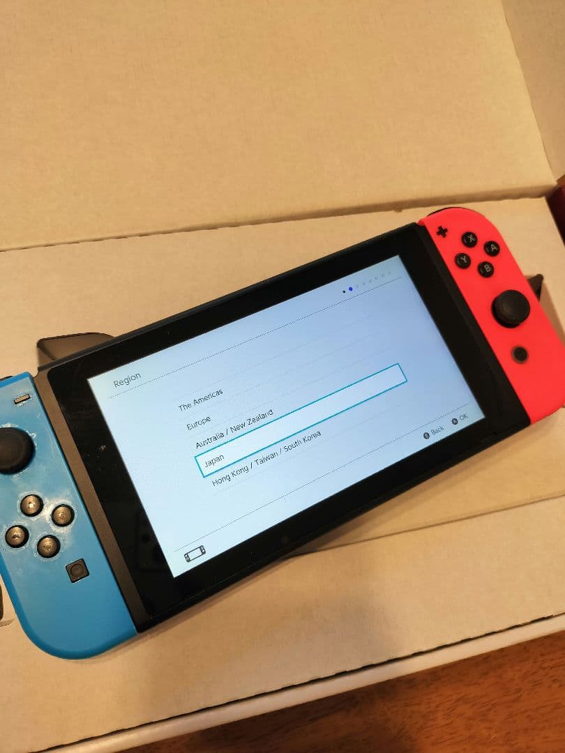 チ*ア様 【動作確認済】Nintendo Switch 本体 および付属品