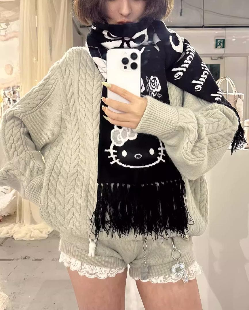 新品 PELLICULE HELLOKITTY hug knit muffler