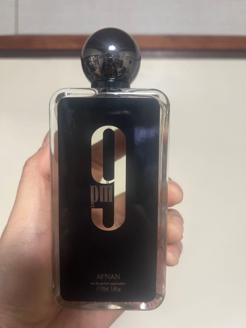 Afnan 9 pm 100 ml 男性用香水 四角形ボトル