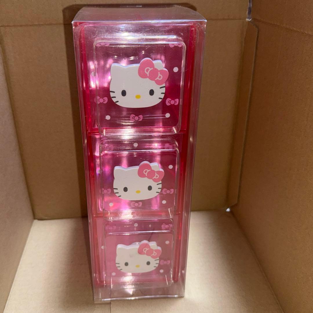 ハローキティ　コレクション小物入れ　【新品未使用】