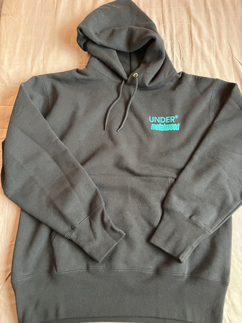 lwood studio × UNDER R コラボ　フーディ　キャップ