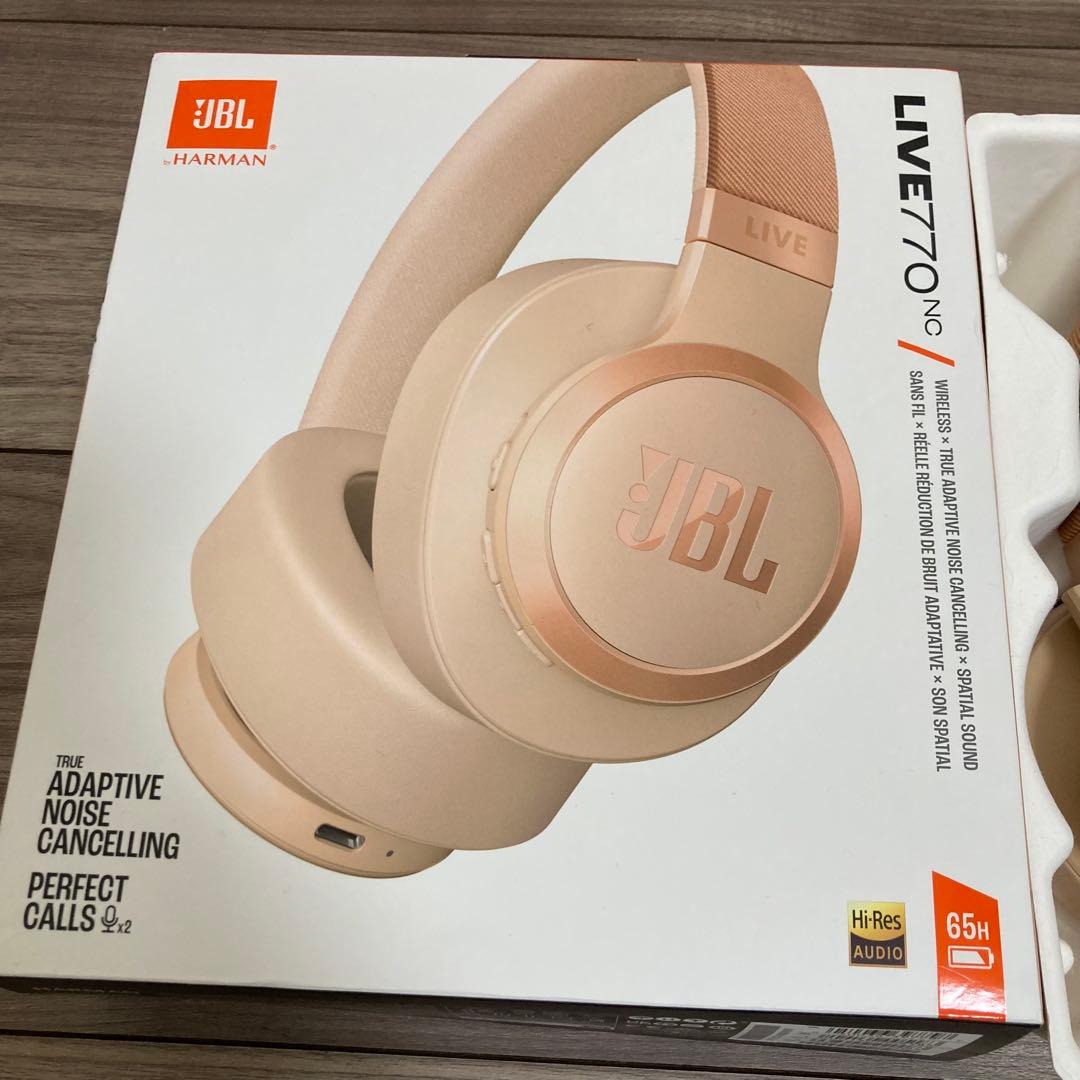 JBL LIVE 770 NC ワイヤレスヘッドホン　サンドストーン