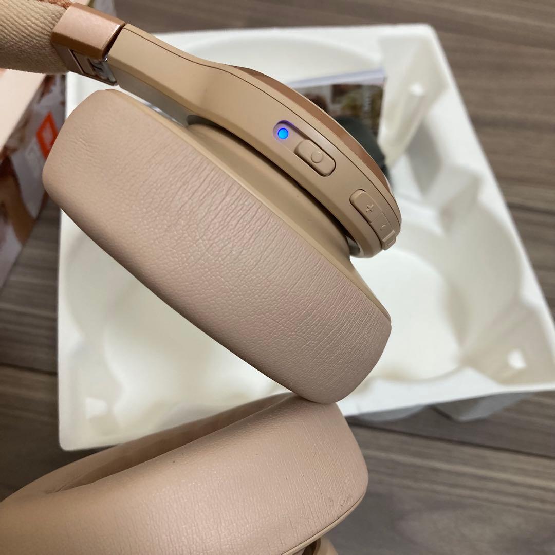 JBL LIVE 770 NC ワイヤレスヘッドホン　サンドストーン