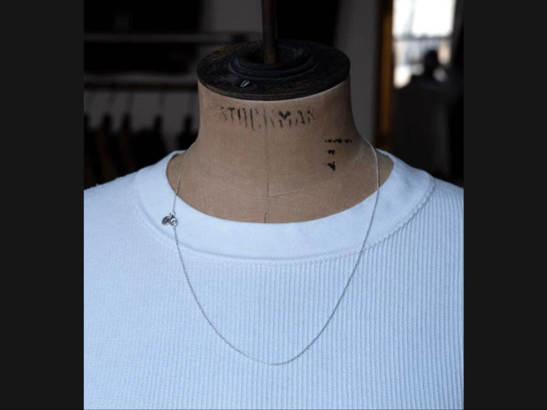ERA. イーラ TWNKL AZK NARROW NECKLESS Short