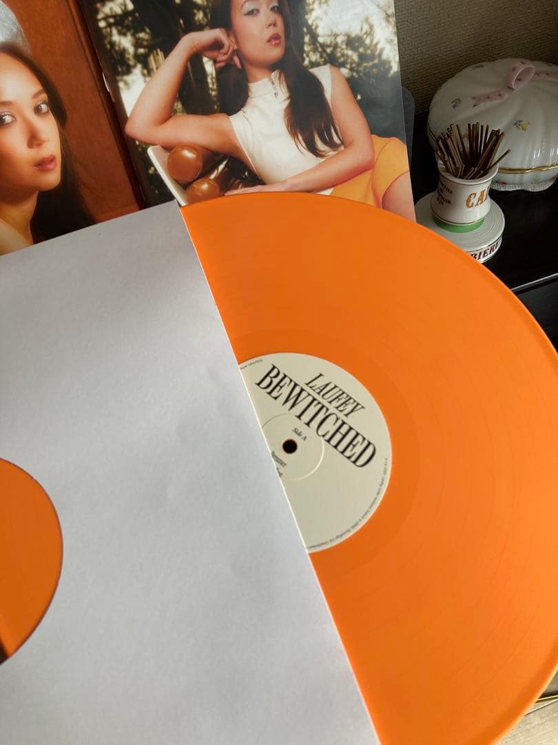 Laufey Bewitched アナログ LP レコード ゲートフォールド仕様