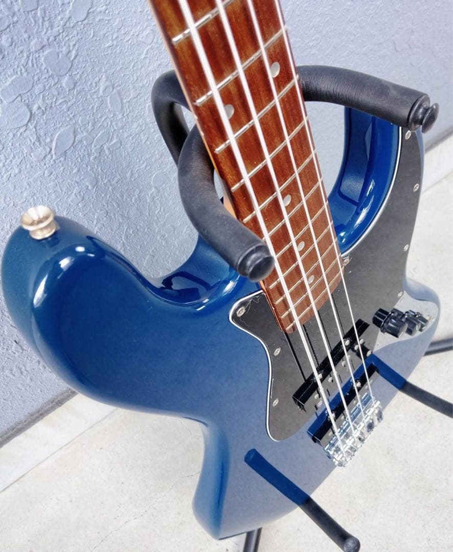 ベース Squier by Fender JAZZ BASS