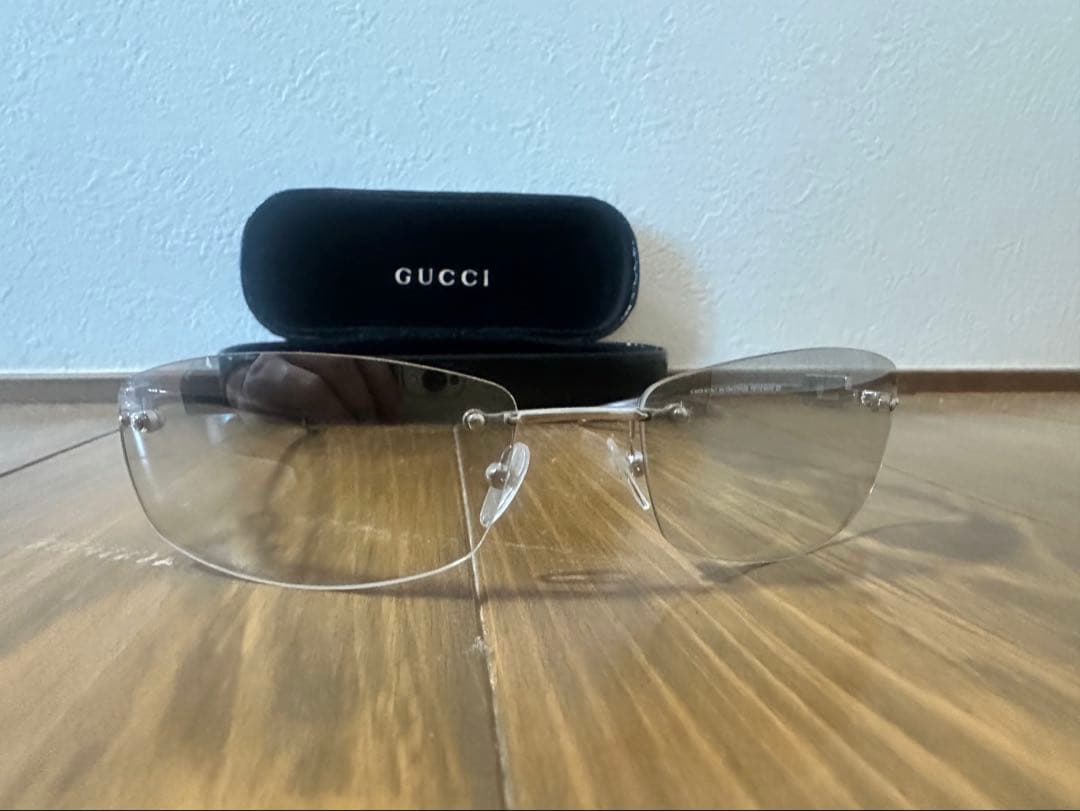 レアGUCCI クリアレンズ サングラス ケース付き