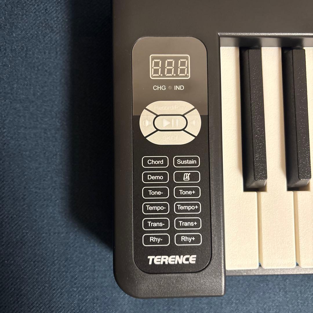 メルカリ最安値　【新品】 電子ピアノ 61鍵盤 折り畳み MIDI機能
