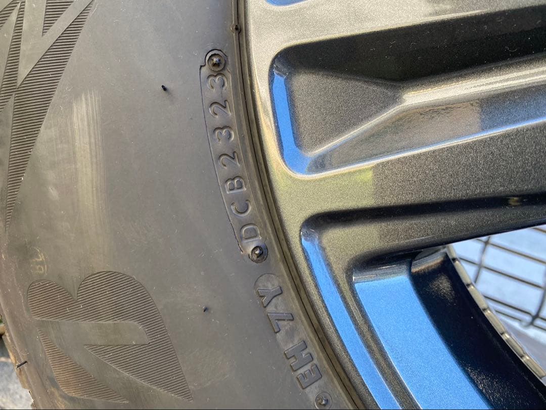 ハイラックス スタッドレス　ブリヂストン DM-V3 265/65R17