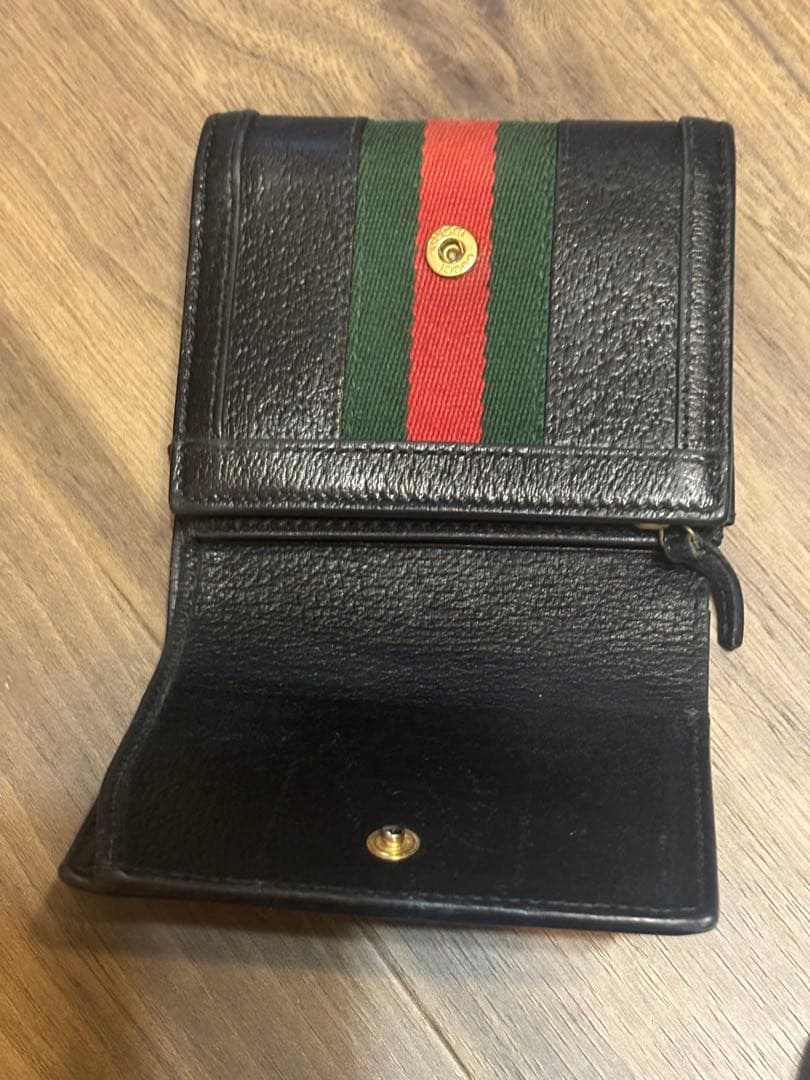 た*け様 GUCCI 二つ折り財布 ブラック