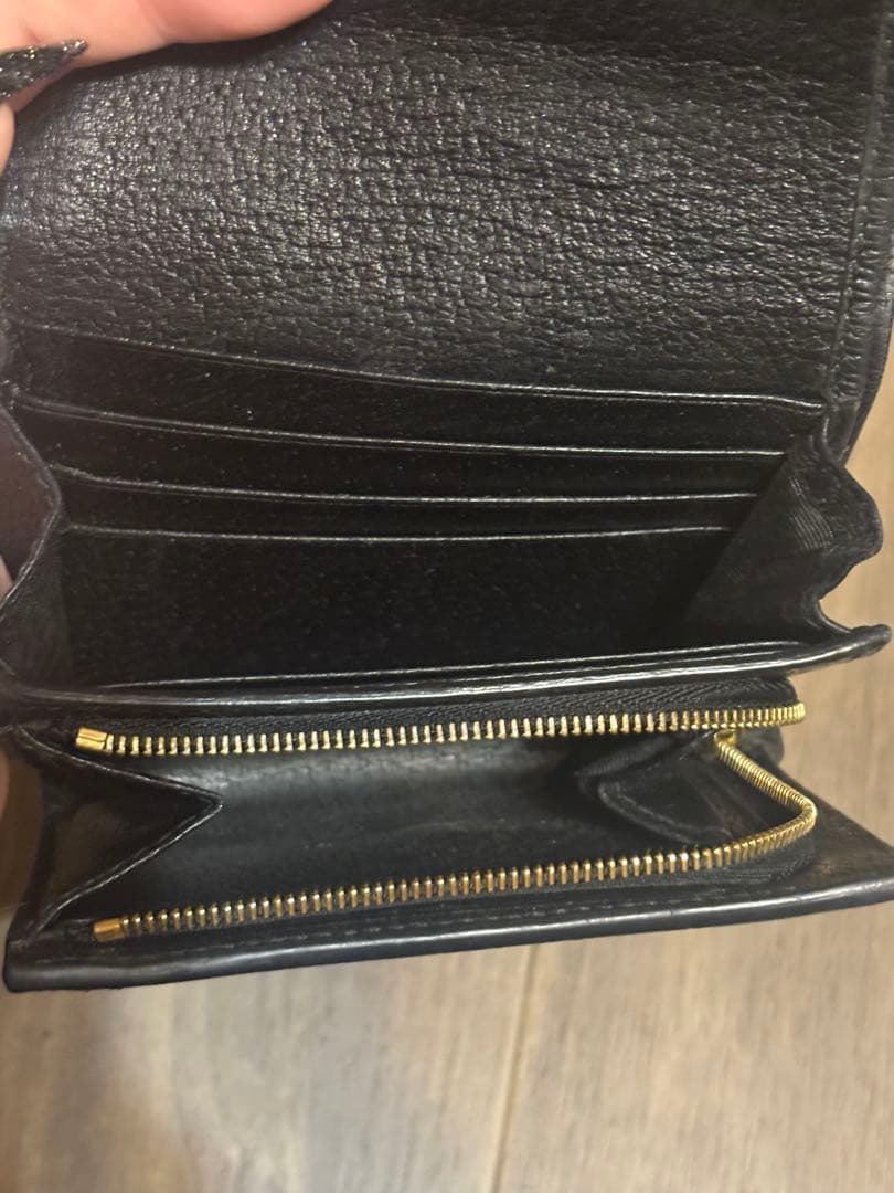 た*け様 GUCCI 二つ折り財布 ブラック