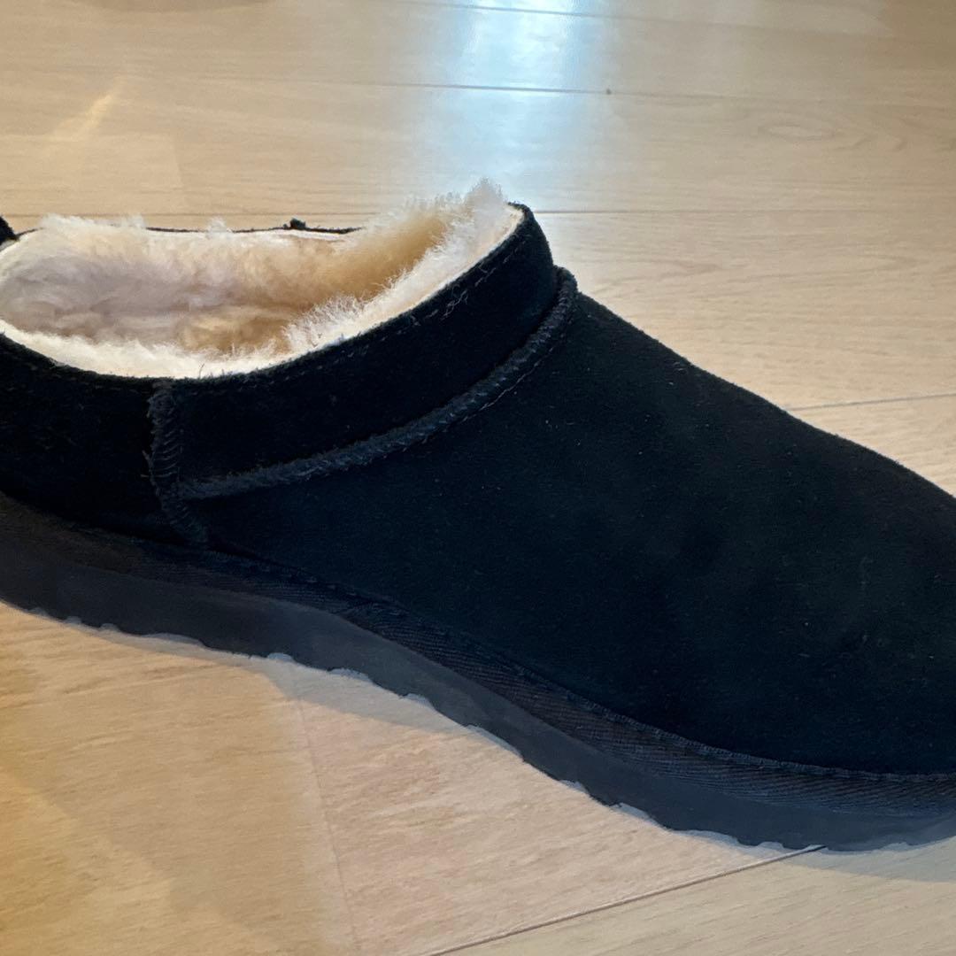 UGG クラッシックマイクロ　ブラック　24センチ