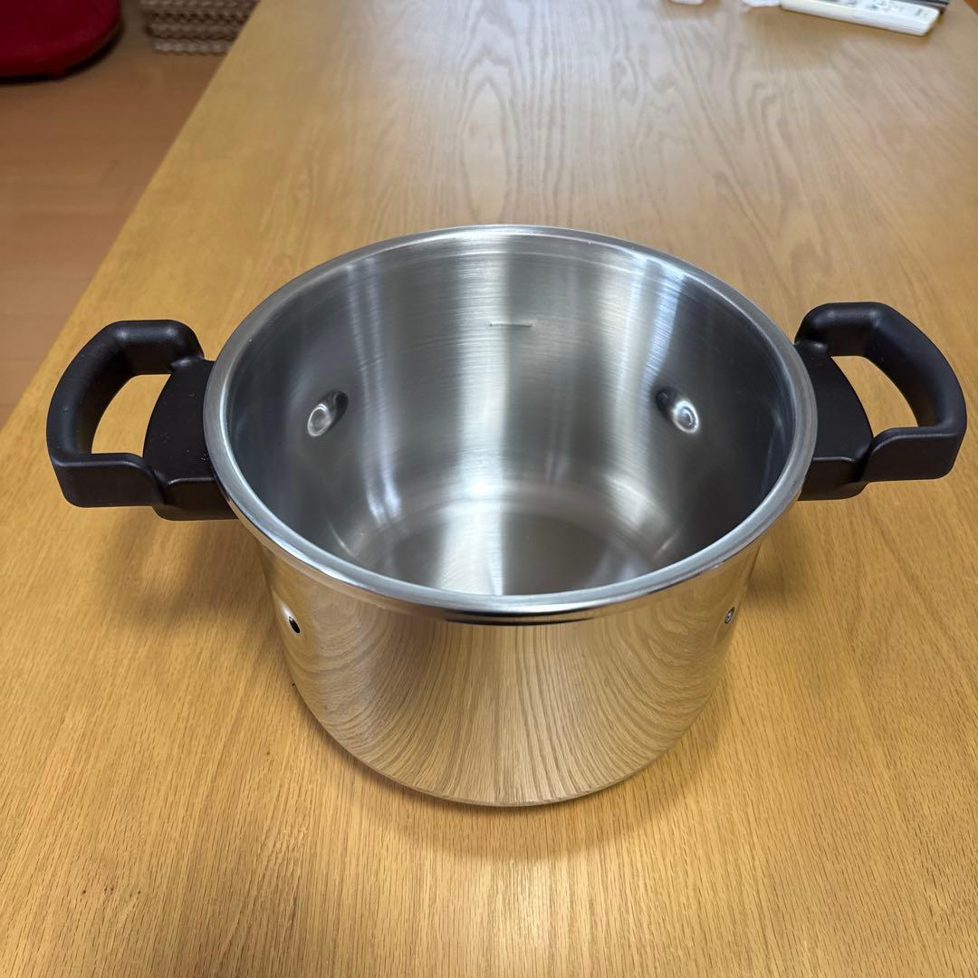 T-fal Clipso 6L 圧力鍋 蒸し器付き