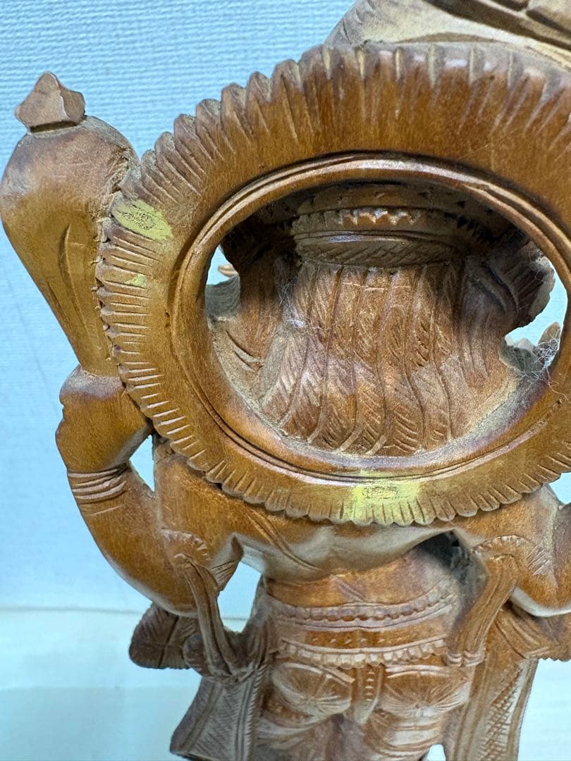 【極希少・細密極致】インド神話 クリシュナ像 サンダルウッド木彫（高さ42cm）