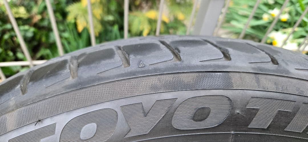 TOYOTIRE 245/45/R20 23年製4本セット2個口発送　送料込み②