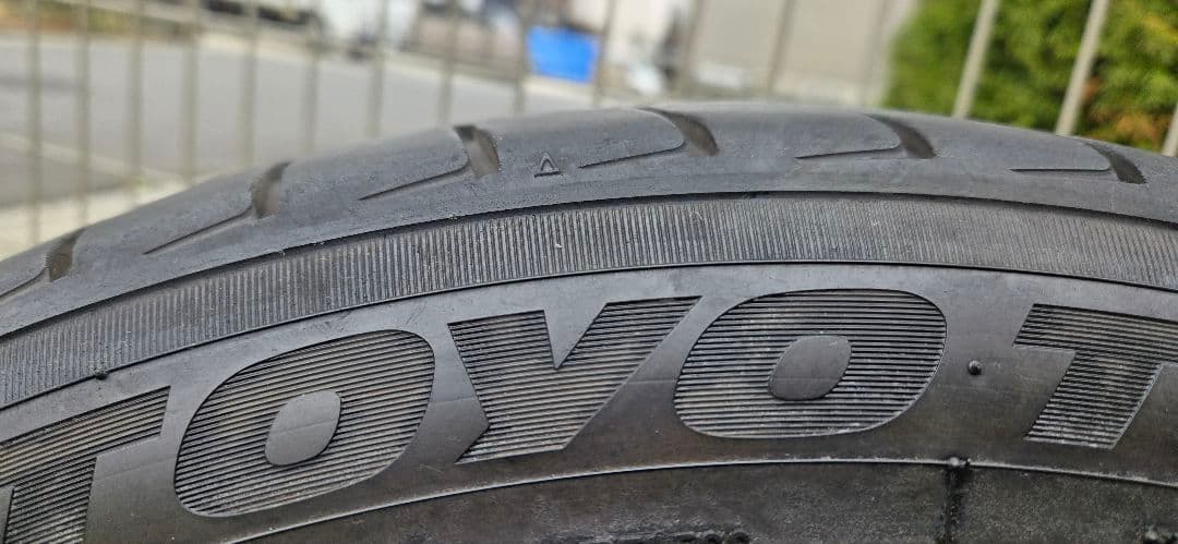 TOYOTIRE 245/45/R20 23年製4本セット2個口発送　送料込み②