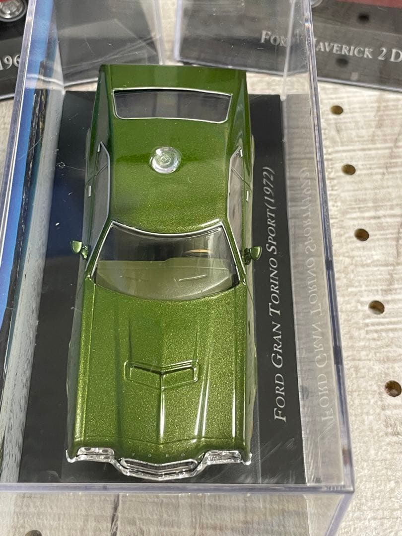 アメリカカーコレクションの1/43スケール Ford GranTorino