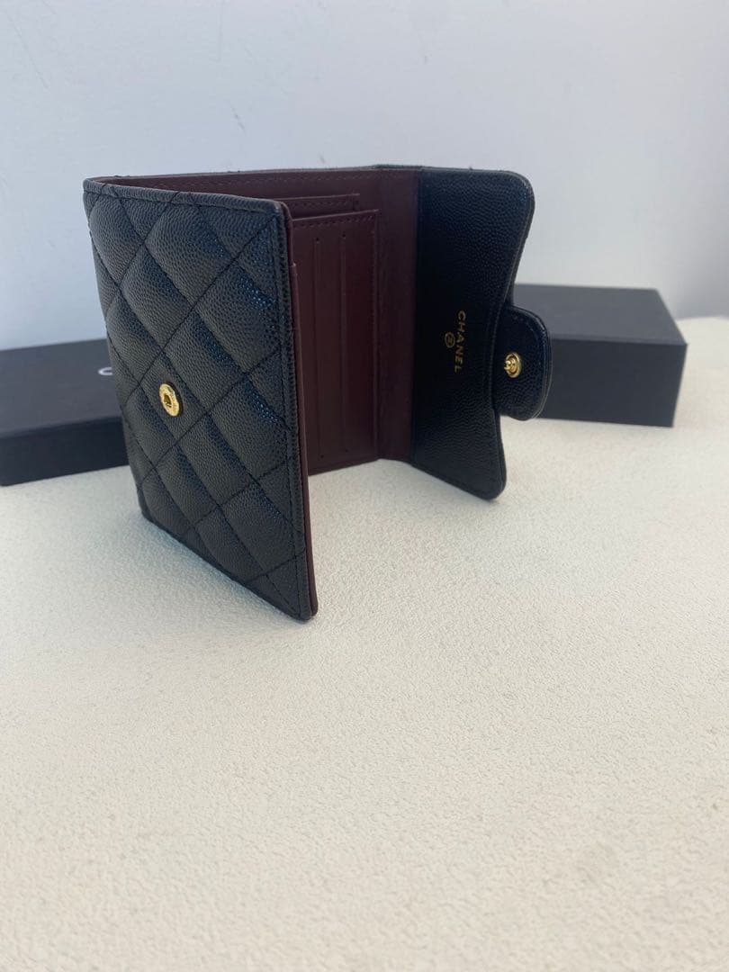 CHANEL 三つ折り財布　ブラック