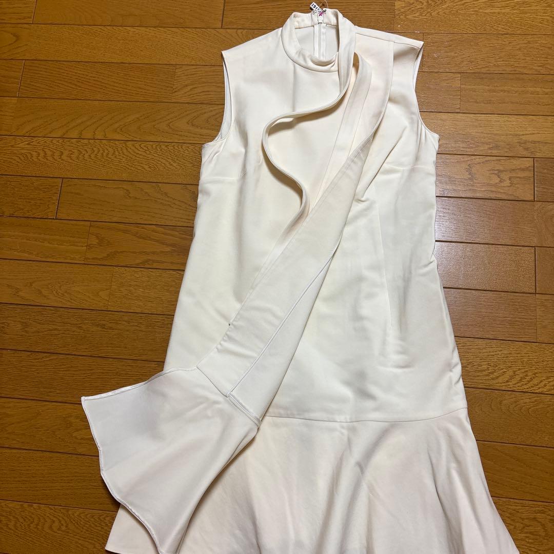 VALENTINO♪ワンピース♪バレンティノ♪タイ付き　リボン
