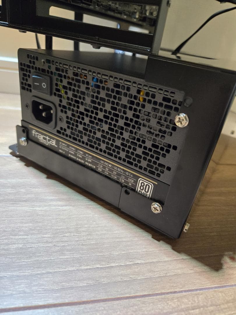 Ryzen 5900X (12コア24スレッド), Crusial 32GB