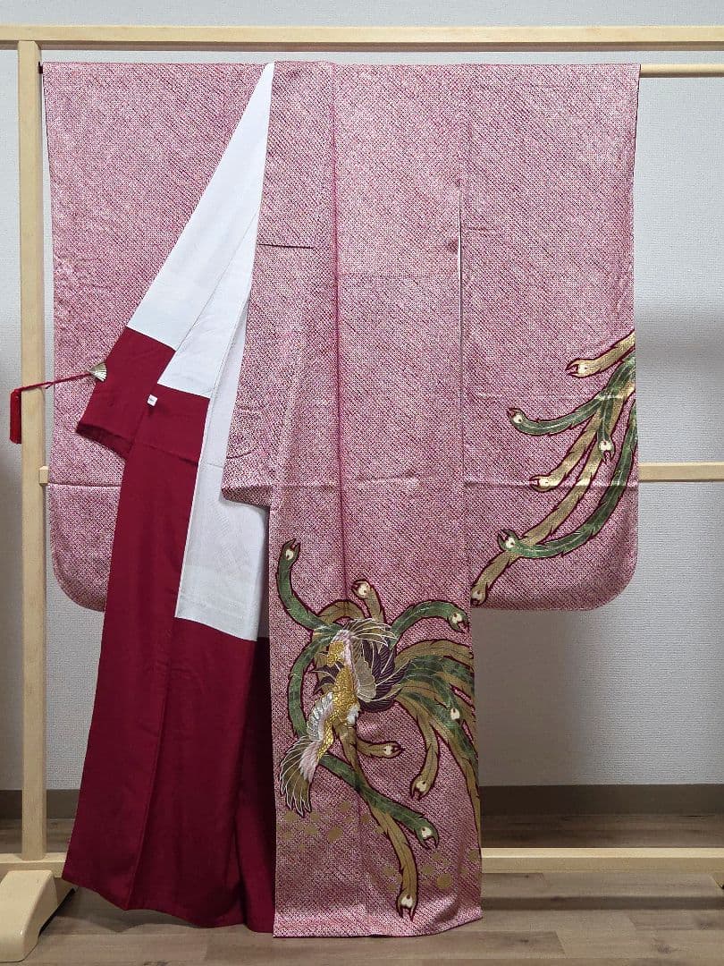 B 美品 総絞り 鳳凰模様 金彩 刺繍 金糸 赤 白 袷 振袖 着物
