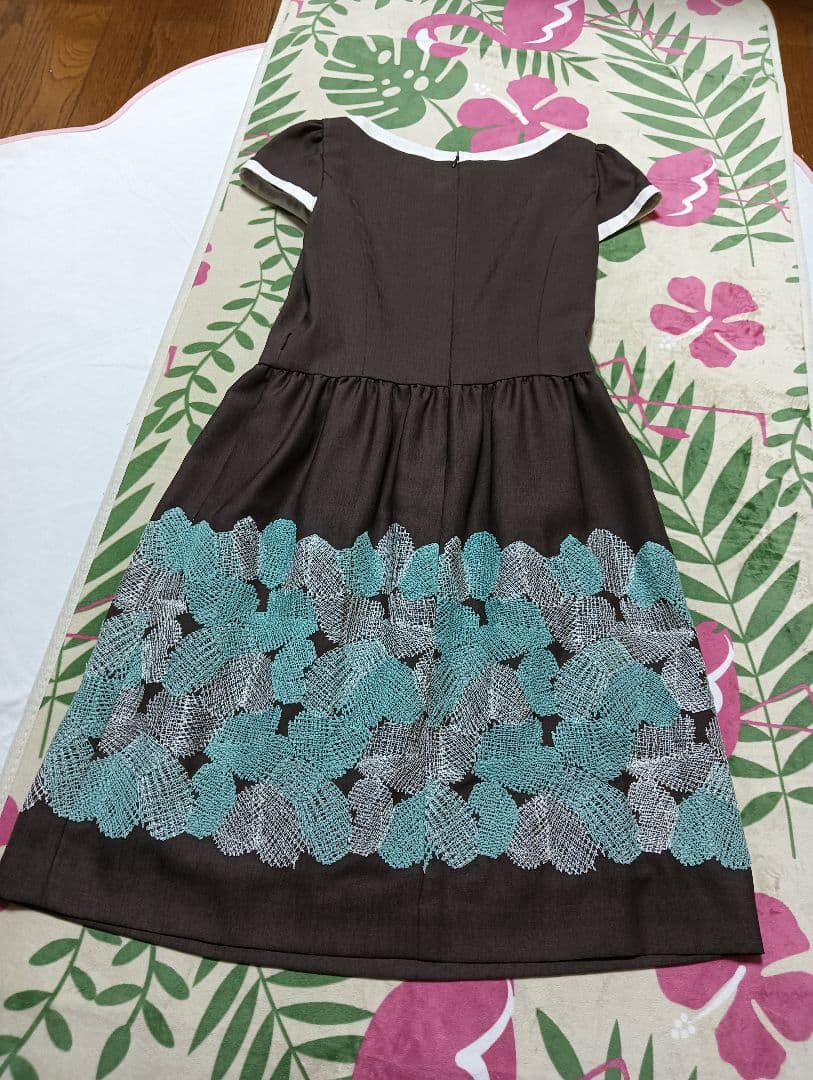 専用　エムズグレイシー　ブラウン花柄＆黒小花柄半袖ワンピース