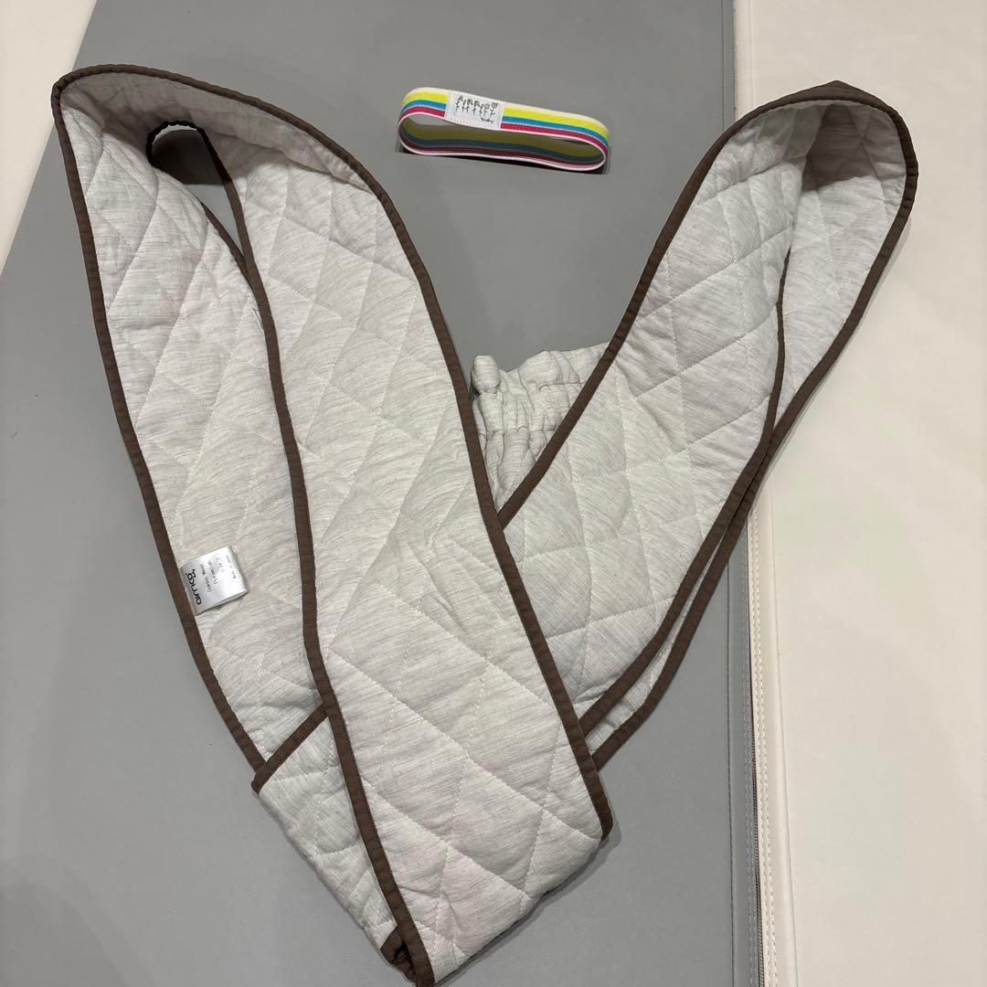 美品　airrico エアリコプレミアム 抱っこ紐