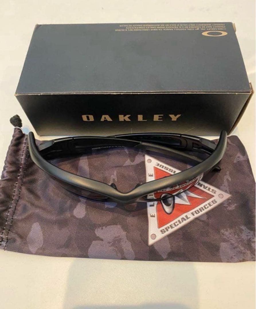 Oakley straight jacket サングラス io着用 オ
