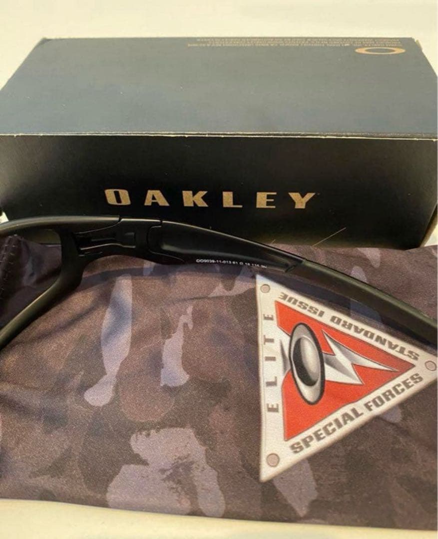 Oakley straight jacket サングラス io着用 オ