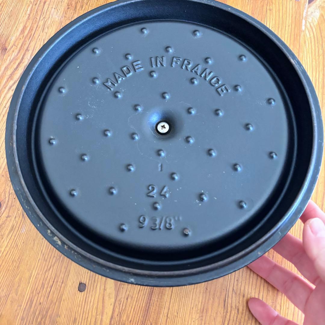 【MAIUSI】【使用感あり】【staub】ココット ラウンド 24cm
