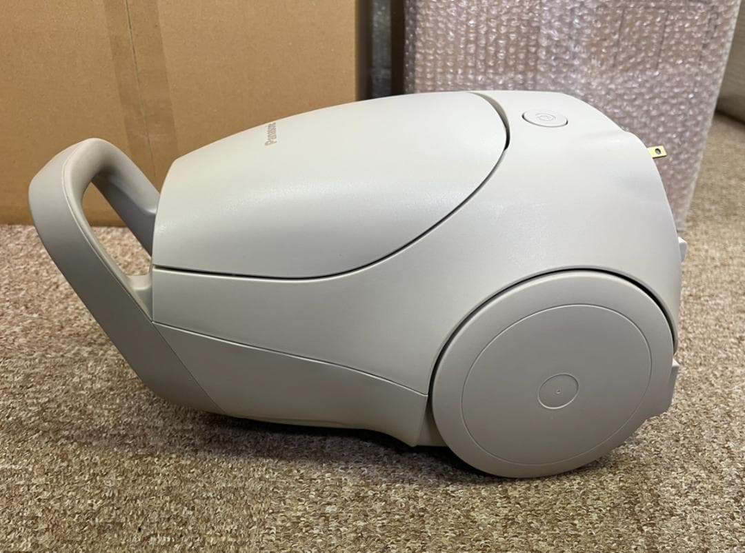 Panasonic 紙パック式掃除機 MC-PJL23A-C 2024年製