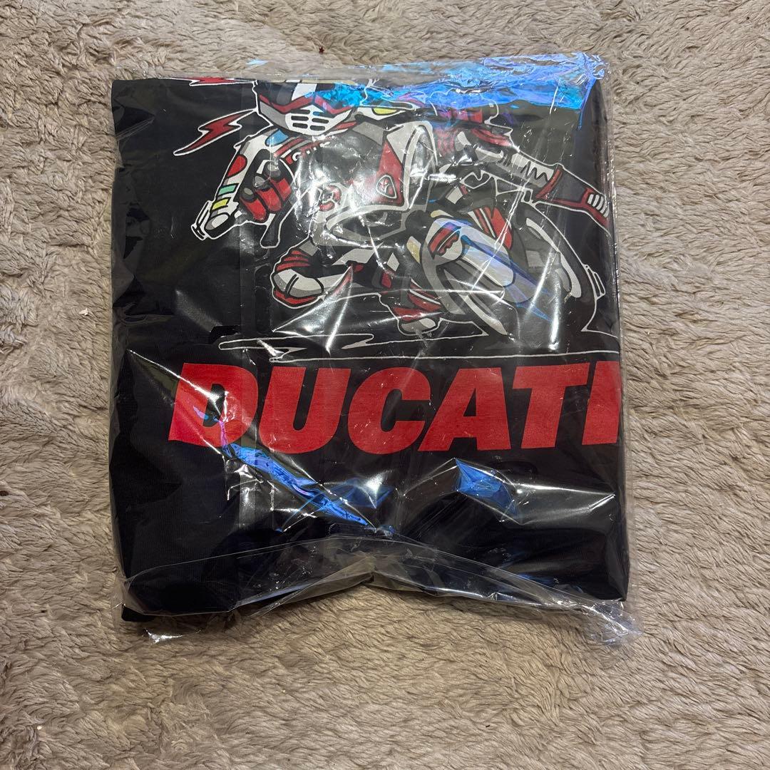 シュプリームDucati グラフィックTシャツ ブラック値下げしました。