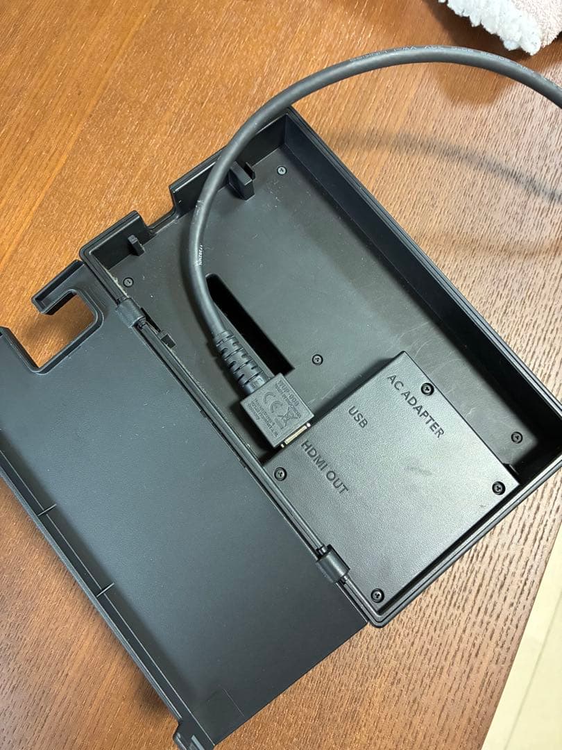 Nintendo Switch レッド 本体 充電器付き　8点セット