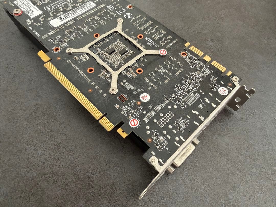 グラフィックボード GeForce GTX1070 Ti DUAL 8G 訳あり