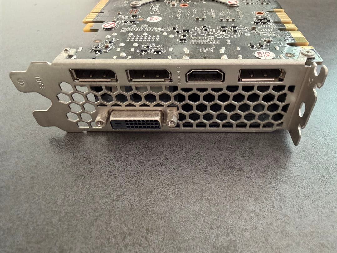 グラフィックボード GeForce GTX1070 Ti DUAL 8G 訳あり