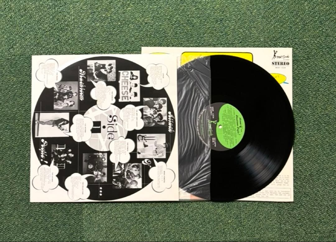 Attack Of Mushroom People used レコード