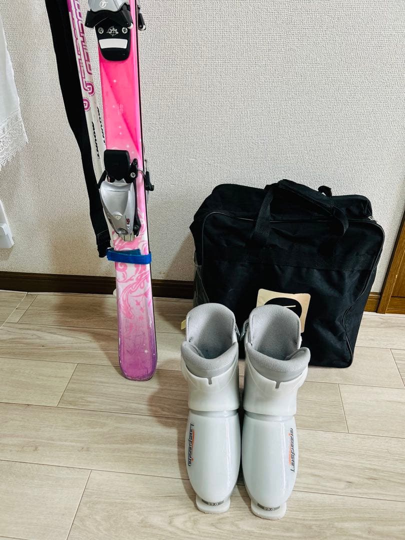 【お得なフルセット】 スキー板140cm、ビンディング、靴23cm、ストック