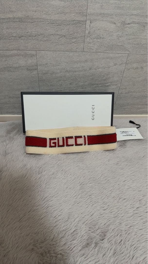 GUCCI ヘアバンド クリーム・レッド