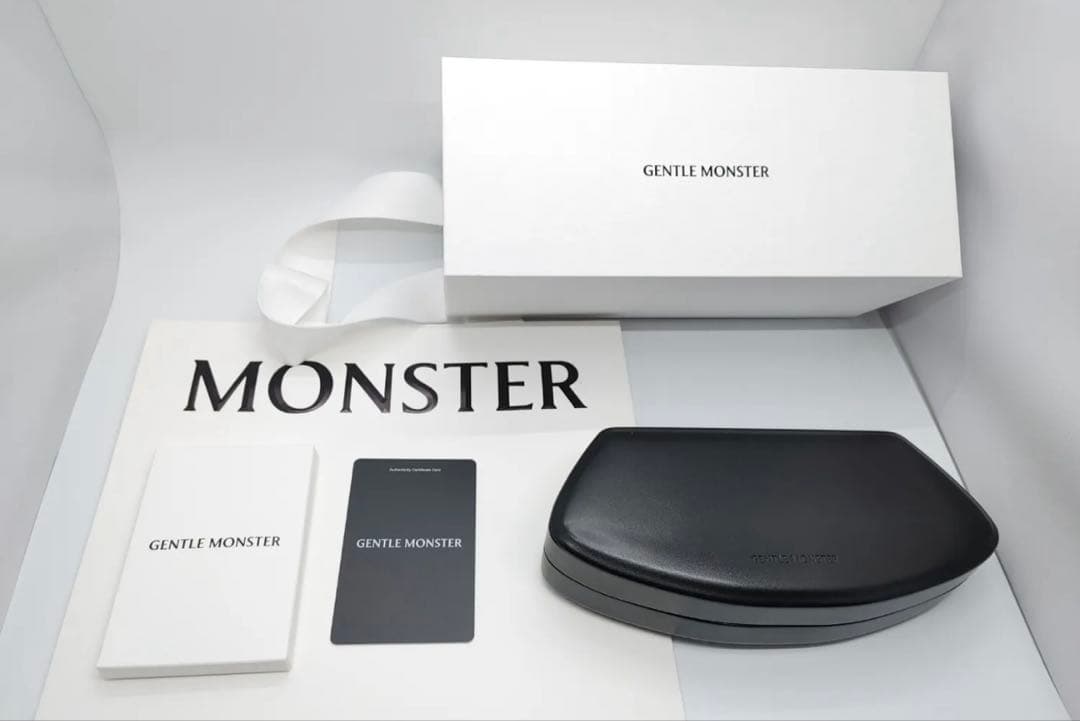 小物 Gentle Monster ANNA 01