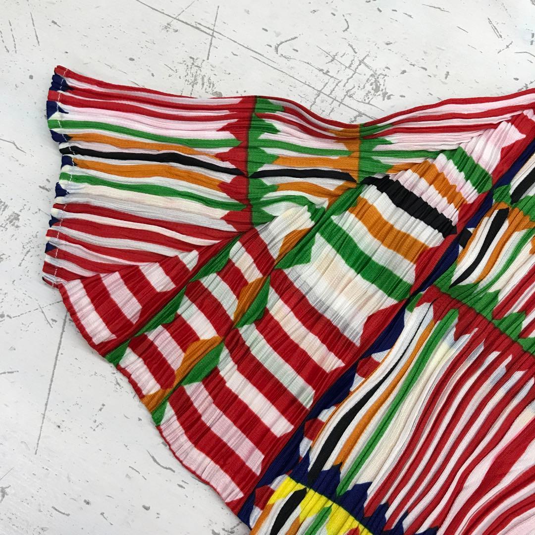 pleats please マルチカラーエキゾチック 半袖プリーツトップス