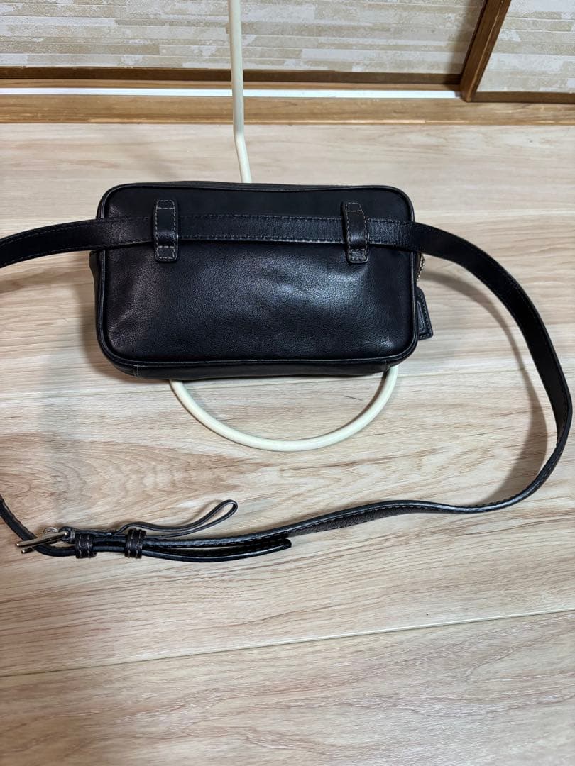 コーチ　COACH ウエストポーチ　ボディーバッグ ブラック　オールレザー　革