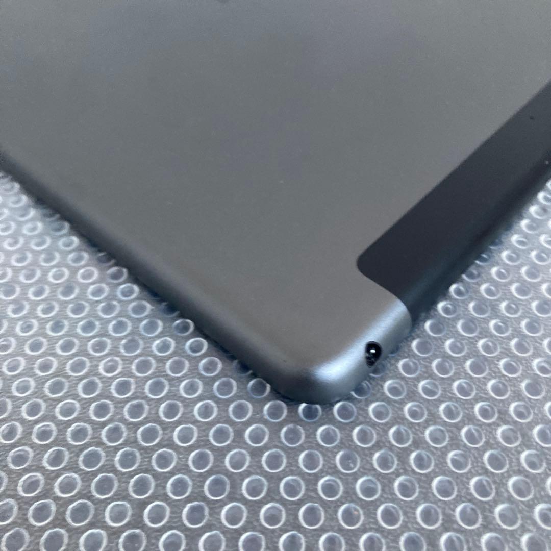 4115【早い者勝ち】電池最良好☆iPad7 第7世代 32GB SIMフリー☆