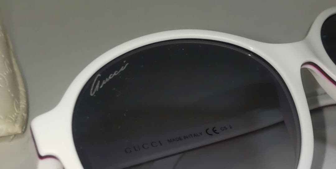 美品 GUCCI ベアー サングラス ホワイト シェリーライン