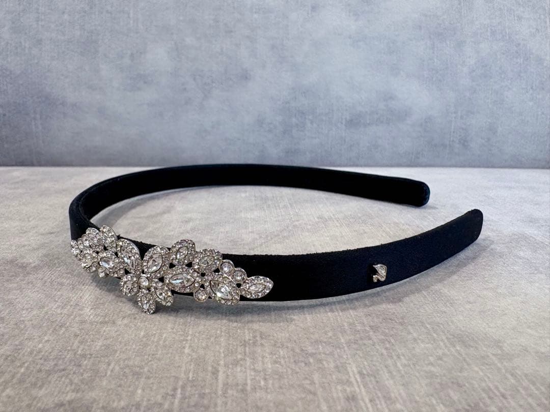 【美品】SWAROVSKI スワロフスキー　カチューシャ
