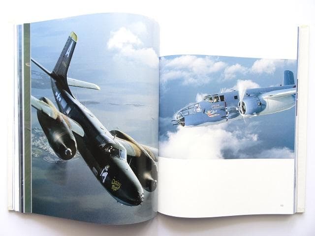 洋書◆クラシック軍用機 写真集 本 戦闘機 爆撃機 飛行機 B-29 P-51