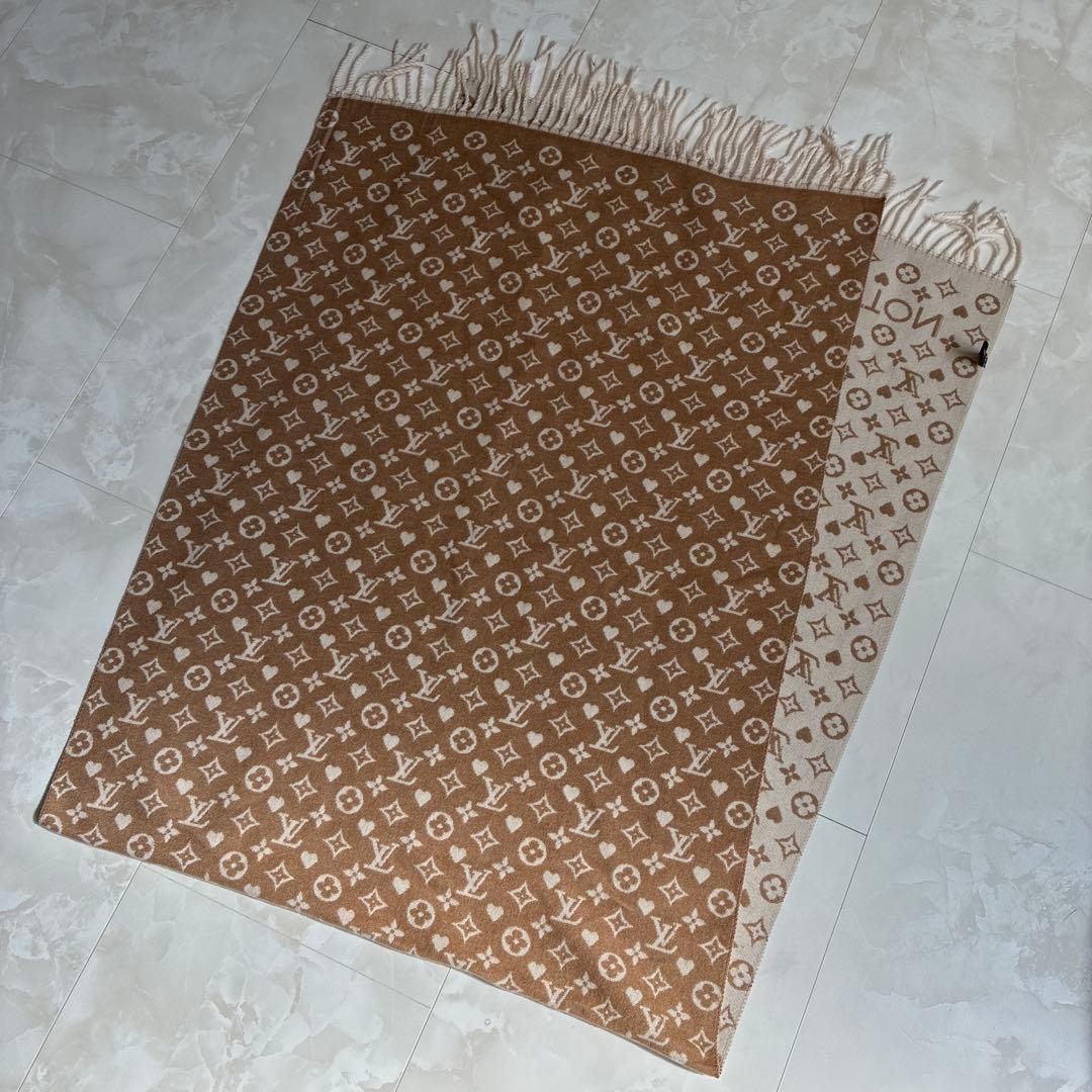 ヴィトン LOUIS VUITTON マフラー ノベルティ