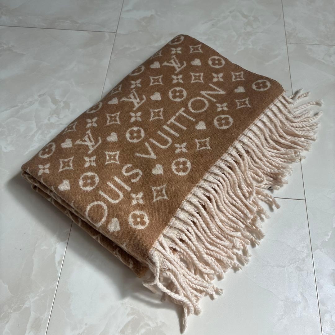 ヴィトン LOUIS VUITTON マフラー ノベルティ