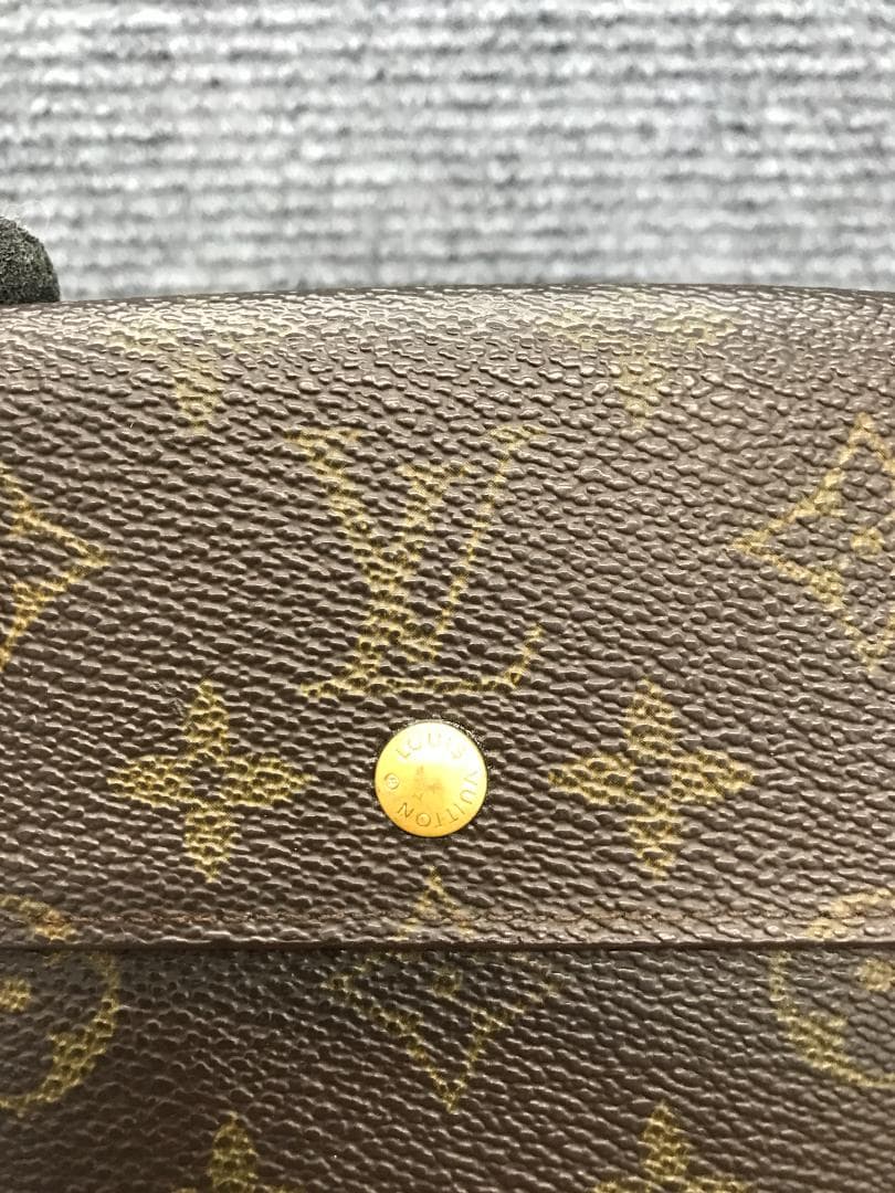 LOUIS VUITTON　ルイヴィトン　三つ折り財布　モノグラム　265